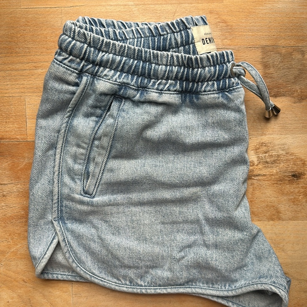 Sezane Kurt Shorts (Denim) - Sz 4 (Fr 36)